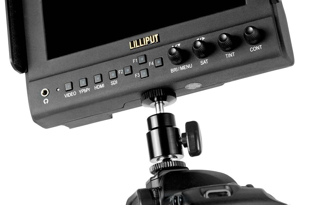 ROKO BH15 Kugelkopf auf DSLR mit Lilliput 663 Monitor.