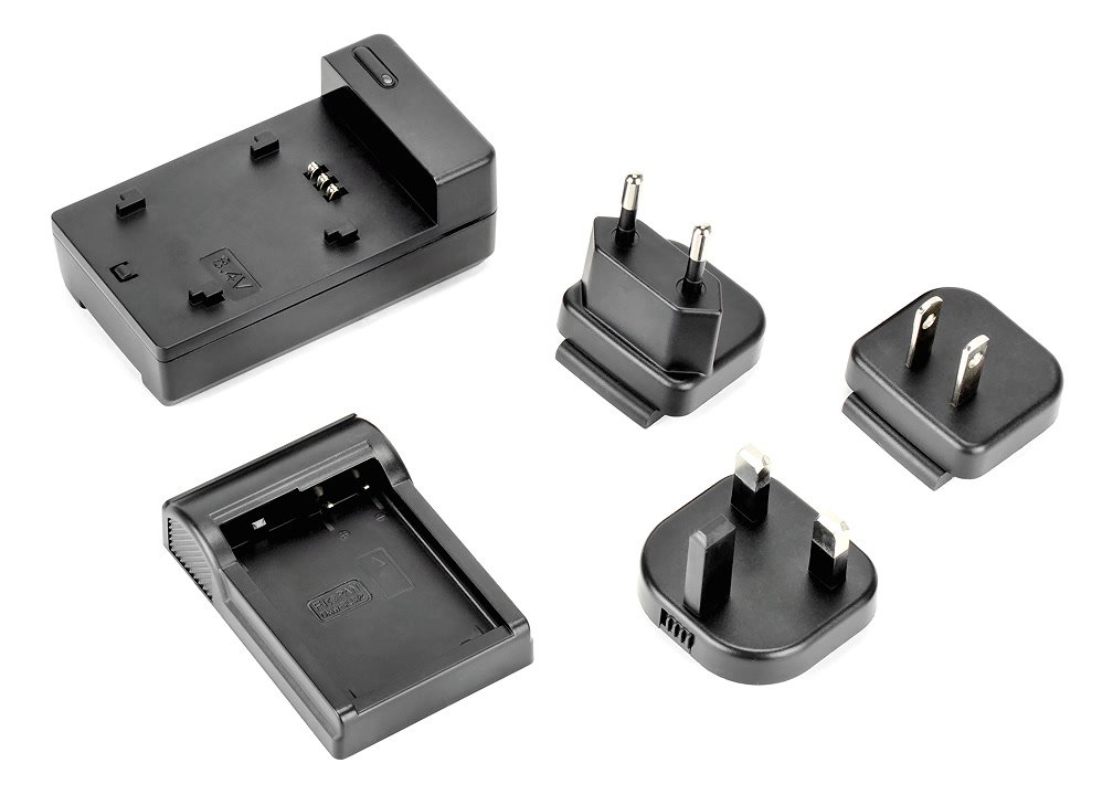 Einzelteile des ROKO TC1-BLC12 Ladegerätes für Panasonic DMW-BLC12 Akkus