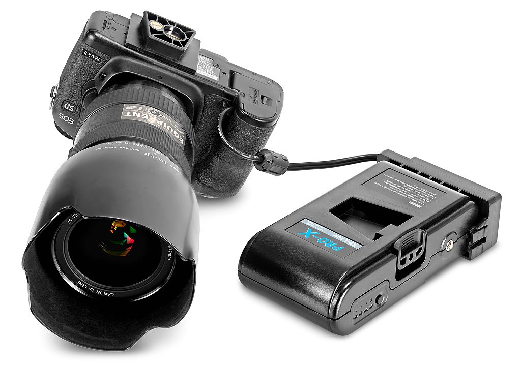 Canon 5D Mark II mit Switronix Powerbase 70 Akku