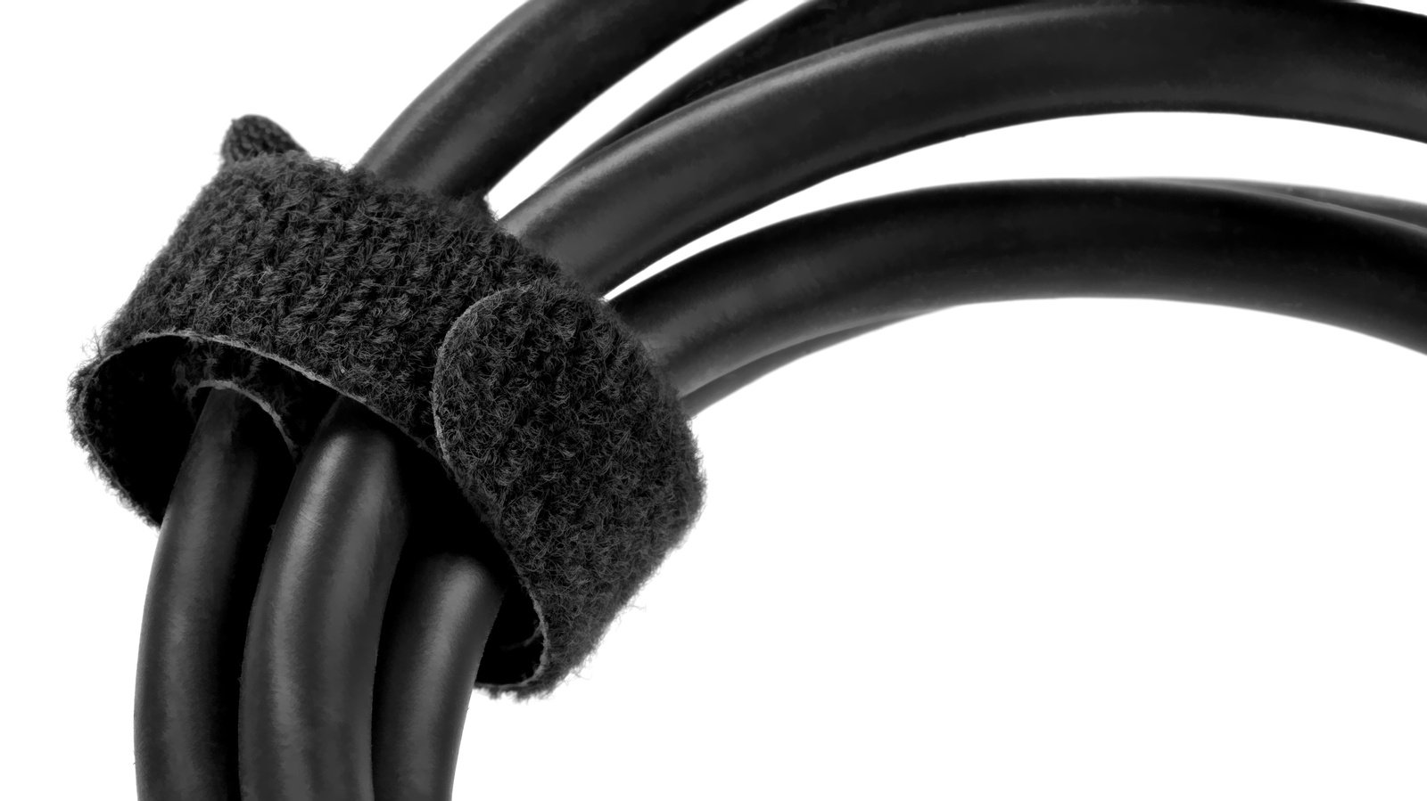 Kabel fixiert mit ROKO Klettverschlusskabelbinder