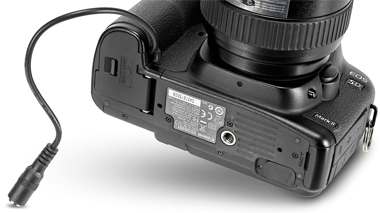 LP-E6 Akkudummy in der Canon 5D Mark II DSLR.