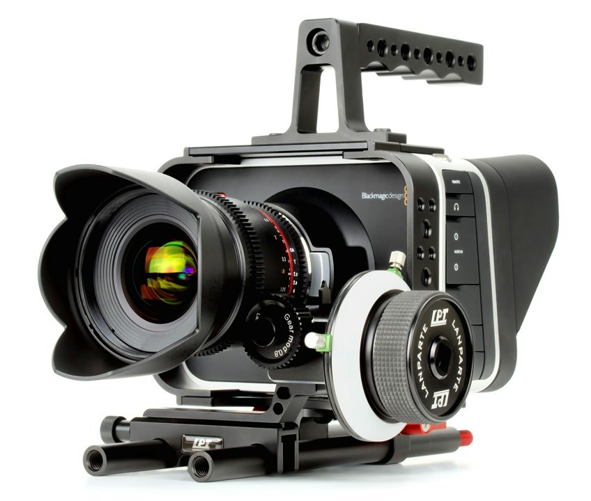 Samyang 16mm t2.2 Objektiv für Canon EF mit BMCC von vorne